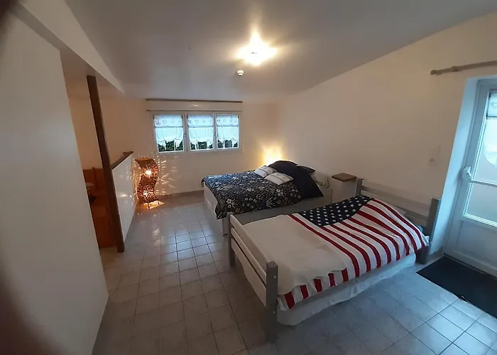 Le Cezembre La Taniere Moidrey