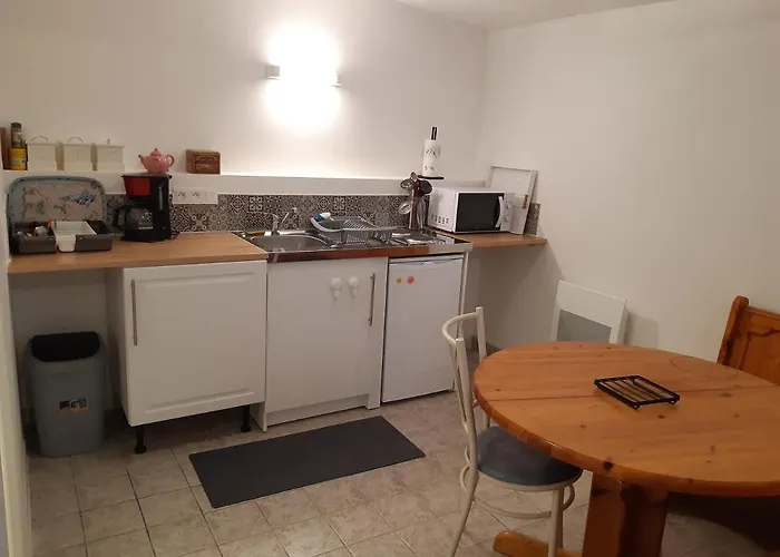 3 Places- Mont-saint-michel La Taniere Le Cezembre *